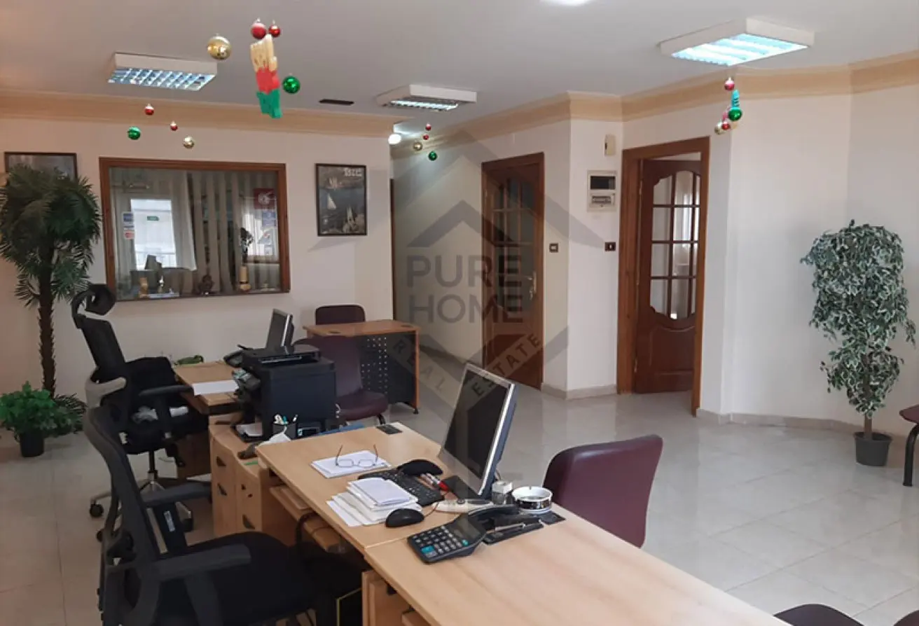 121658702 - Property Main Image