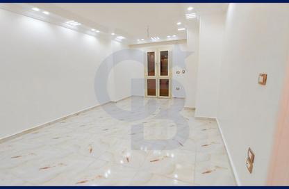 Apartment - 3 - 1 for sale in Abd Al Moneim Sanad St. - Ibrahimia - Hay Wasat - Alexandria