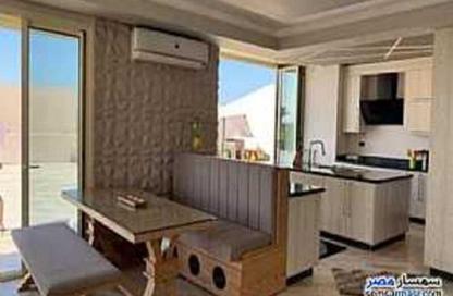 Chalet - 2 Bedrooms - 3 Bathrooms for sale in Hacienda West - Ras Al Hekma - North Coast