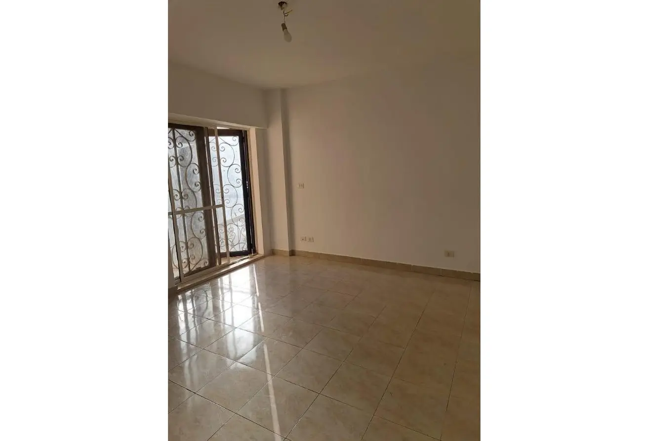 82094609 - Property Main Image