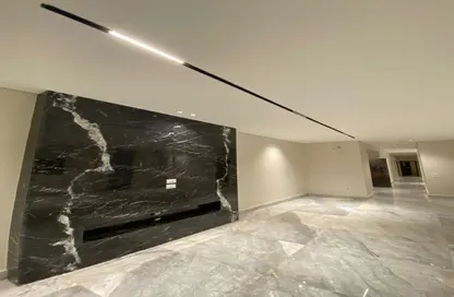 شقة - 4 غرف نوم - 2 حمامات للبيع في غرب الجولف - كمبوندات القطامية - القطامية - مدينة القاهرة الجديدة - القاهرة