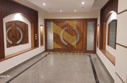 Apartment - 3 Bedrooms - 2 Bathrooms for rent in Al Hekma St. - Sheikh Zayed City - Giza