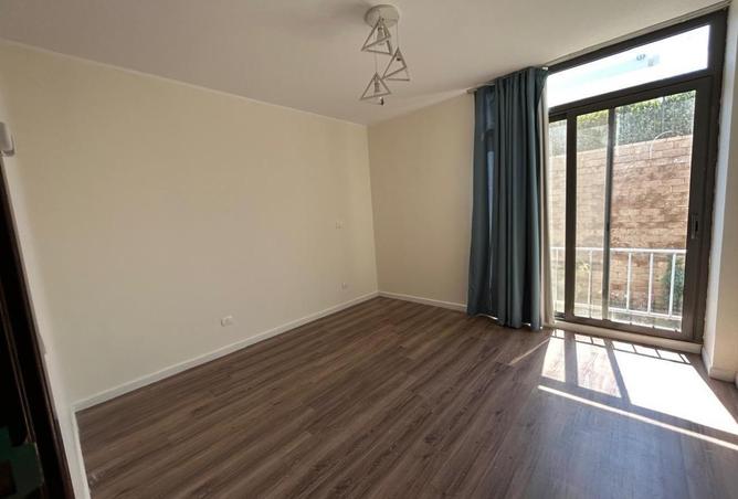 8574558 - Property Image 3