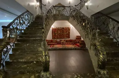 قصر - 8 غرف نوم - 8 حمامات للبيع في مدينة العبور - القليوبية