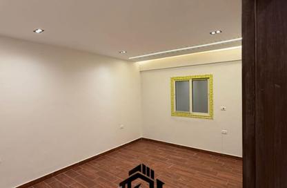 Apartment - 3 Bedrooms - 2 Bathrooms for sale in School St. - 4th District - 6 October City - Giza