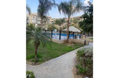 Apartment - 2 Bedrooms - 3 Bathrooms for rent in Galleria Moon Valley - South Investors Area - New Cairo City - Cairo