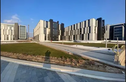 Office Space - 1 Bedroom - 1 Bathroom for sale in Hyde Park - New Cairo City - Cairo