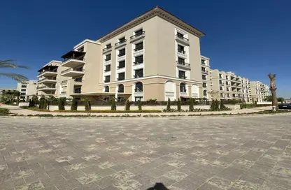 Apartment - 3 Bedrooms - 3 Bathrooms for sale in Village West - Sheikh Zayed Compounds - Sheikh Zayed City - Giza