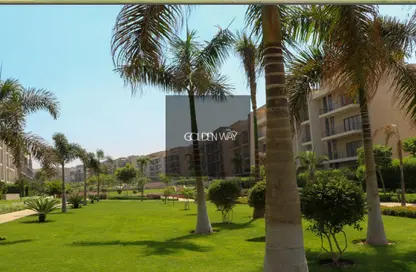 Apartment - 2 Bedrooms - 3 Bathrooms for sale in Moon Residences - Fifth Square - The 5th Settlement - New Cairo City - Cairo