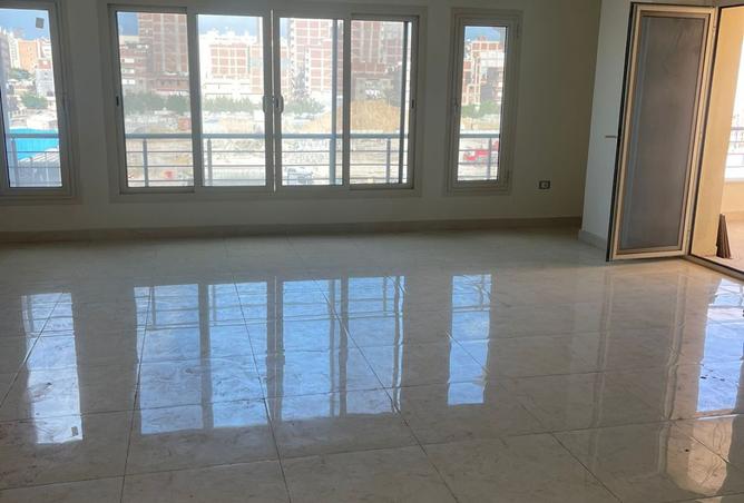 8443854 - الصورة الرئيسية للعقار