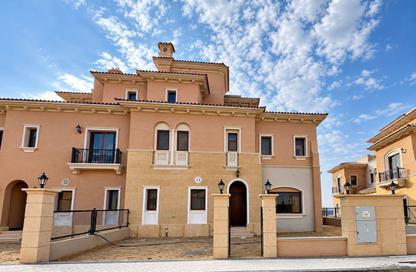Villa - 5 - 5 for sale in City Gate - 5th Settlement Compounds - The 5th Settlement - New Cairo City - Cairo