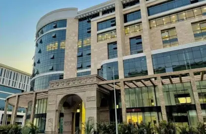 Office Space - 1 Bedroom - 1 Bathroom for sale in Champs Elysees Mall - Financial District - New Capital City - Cairo