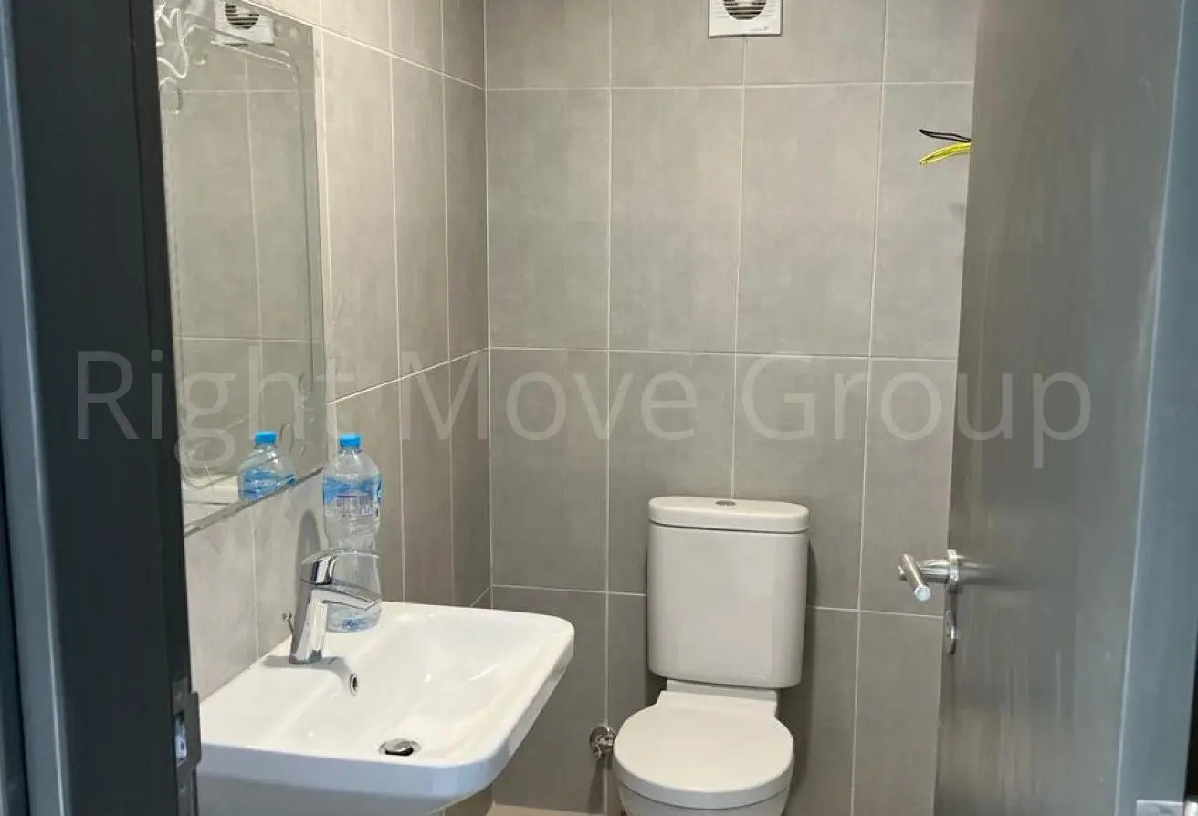 116489962 - Property Main Image