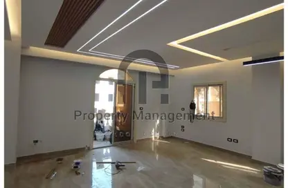 شقة - 3 غرف نوم - 2 حمامات للايجار في حى القرنفل - التجمع الخامس - مدينة القاهرة الجديدة - القاهرة