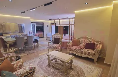 Apartment - 4 Bedrooms - 2 Bathrooms for rent in Cleopatra - Hay Sharq - Alexandria