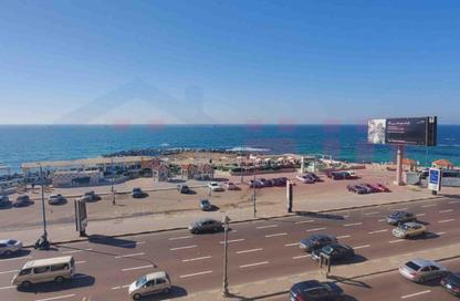 شقة - 4 غرف نوم - 2 حمامات للايجار في كليوباترا - حي شرق - الاسكندرية
