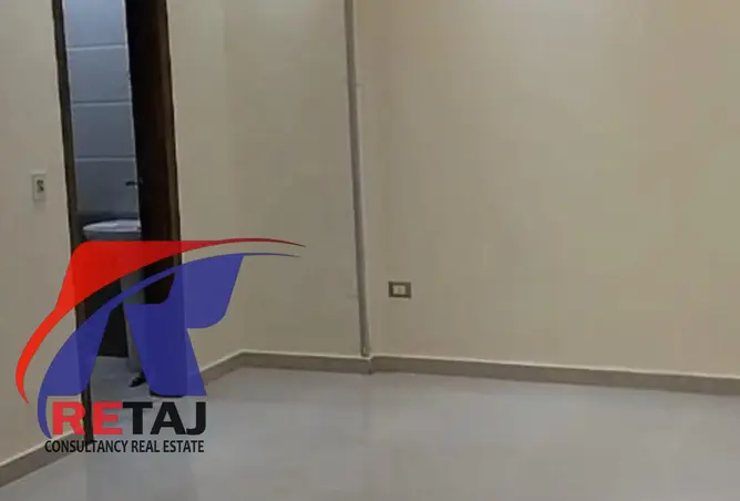 93247908 - Property Image 3