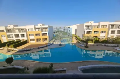 Chalet - 2 Bedrooms - 2 Bathrooms for sale in Azha - Al Ain Al Sokhna - Suez
