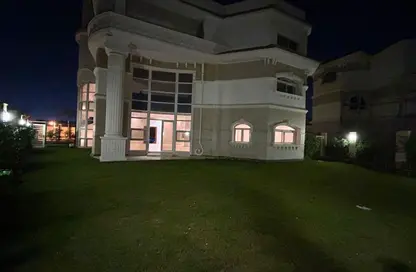 فيلا - 7 غرف نوم للايجار في رويال لاجون - المستثمرين الشمالية - مدينة القاهرة الجديدة - القاهرة