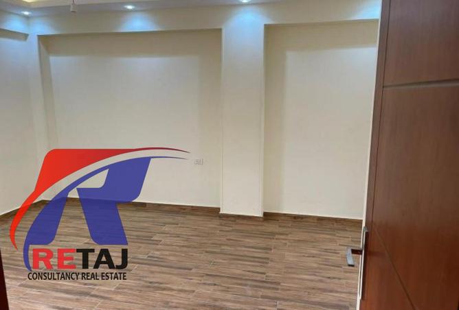 67728941 - Property Image 2