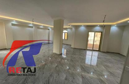 Apartment - 3 Bedrooms - 2 Bathrooms for rent in Mohamed Naguib Axis - Abou El Houl - New Cairo City - Cairo