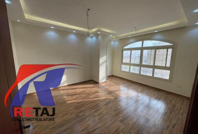 67728941 - Property Image 3