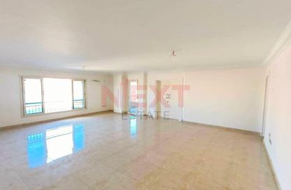 Apartment - 3 Bedrooms - 3 Bathrooms for sale in Smouha Square - Smouha - Hay Sharq - Alexandria