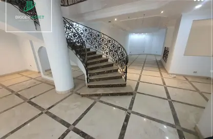 Office Space - 5 Bedrooms - 3 Bathrooms for rent in Al Laselky St. - El Laselky - New Maadi - Hay El Maadi - Cairo
