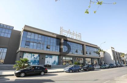 محل تجاري - استوديو - 3 حمامات للايجار في فرست هايتس - محور 26 يوليو - مدينة 6 أكتوبر - الجيزة