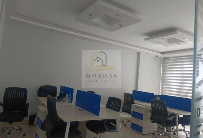 104605004 - Property Main Image