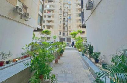 Shop - Studio - 1 Bathroom for sale in Bavaria Town - Zahraa El Maadi - Hay El Maadi - Cairo