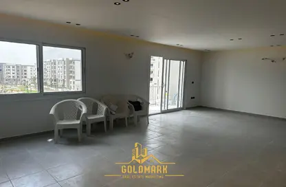 Apartment - 2 Bedrooms - 3 Bathrooms for rent in Garden Residence - Hyde Park - New Cairo City - Cairo