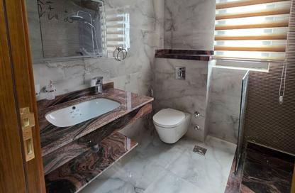 Apartment - 3 Bedrooms - 4 Bathrooms for rent in Lake View Residence - 5th Settlement Compounds - The 5th Settlement - New Cairo City - Cairo