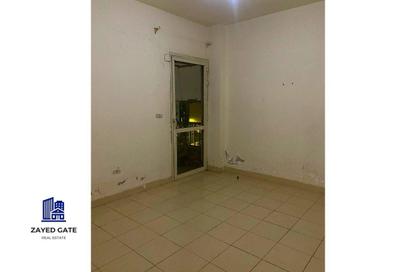 Apartment - 2 Bedrooms - 1 Bathroom for sale in Al Mostakbal - 12th District - Sheikh Zayed City - Giza Apartment - 2 Bedrooms - 1 Bathroom for sale in Al Mostakbal - 12th District - Sheikh Zayed City - Giza