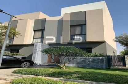 تاون هاوس - 4 غرف نوم - 4 حمامات للبيع في كمبوند البروج - كمبوندات الشروق - مدينة الشروق - القاهرة تاون هاوس - 4 غرف نوم - 4 حمامات للبيع في كمبوند البروج - كمبوندات الشروق - مدينة الشروق - القاهرة