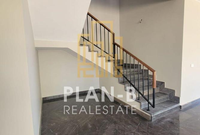 8610906 - Property Image 2