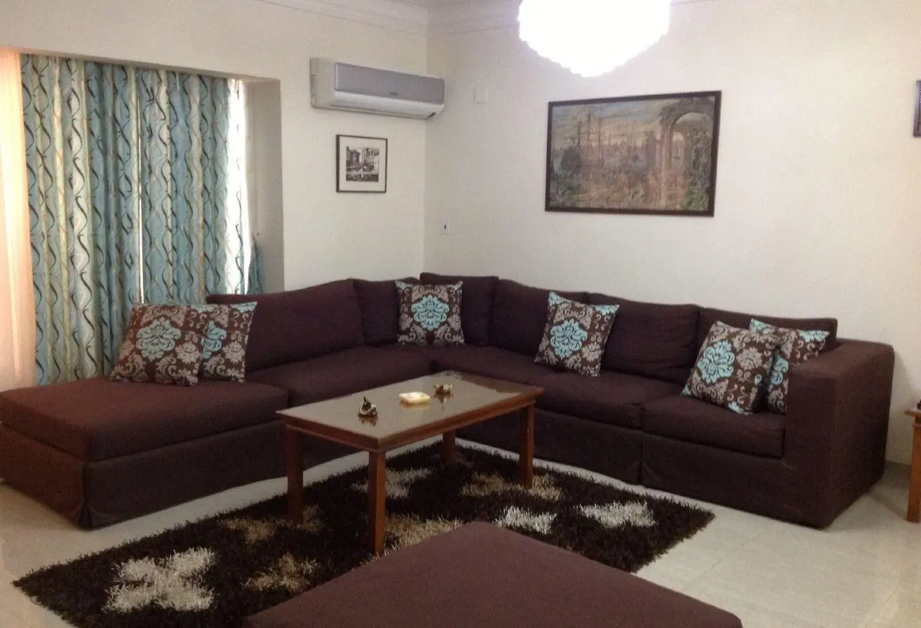 82101030 - Property Main Image