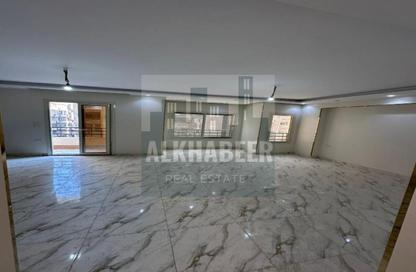 Office Space - 3 Bedrooms - 3 Bathrooms for rent in Mosadak St. - Dokki - Giza