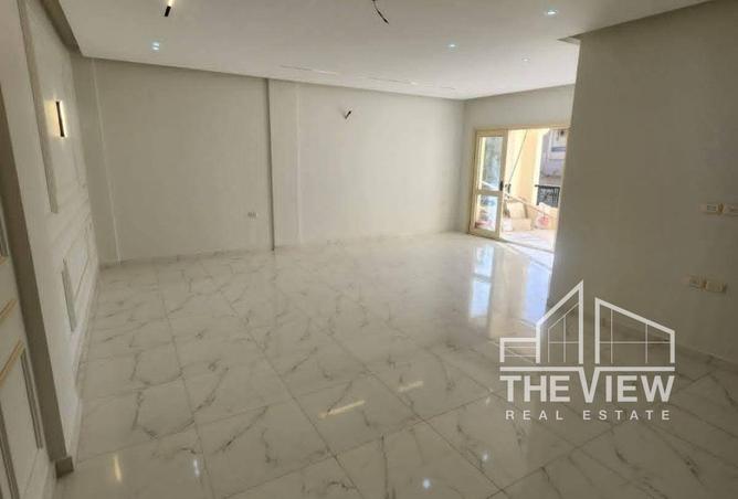 52967845 - صورة العقار 2