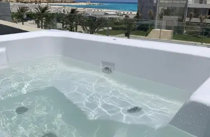 شاليه - 4 غرف نوم - 3 حمامات للبيع في لافيستا كاسكادا - العلمين - الساحل الشمالي