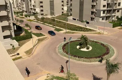 (بنتهاوس  (روف - 3 غرف نوم - 3 حمامات للبيع في مون ريزيدنس - فيفث سكوير - التجمع الخامس - مدينة القاهرة الجديدة - القاهرة