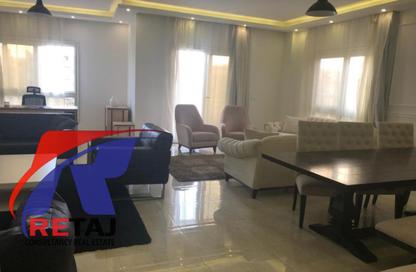 Apartment - 3 Bedrooms - 3 Bathrooms for rent in Area B - Ganoob El Acadimia - New Cairo City - Cairo