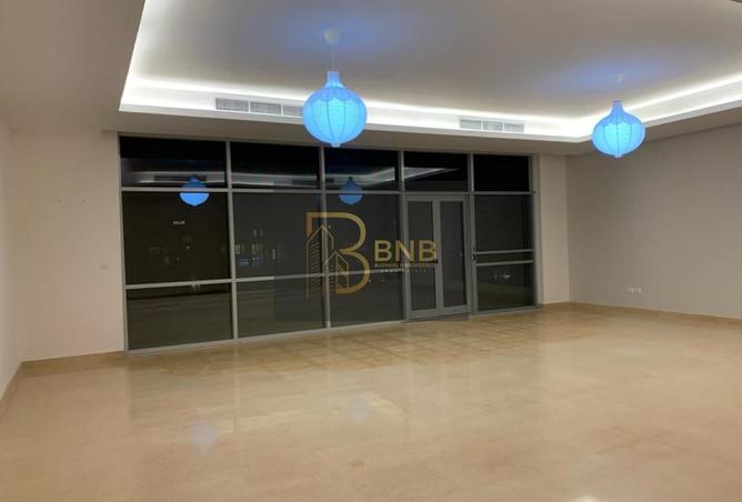 8584735 - Property Image 2