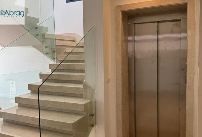 3 BR Villa in Sheikh Zayed with Private Garden, Giza