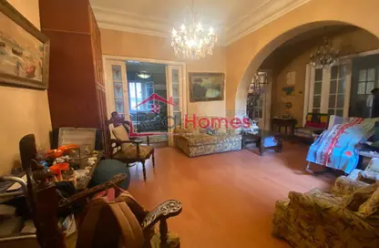 Apartment - 4 Bedrooms - 3 Bathrooms for sale in Ahmed Heshmat St. - Zamalek - Cairo