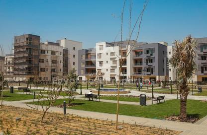 Apartment - 2 Bedrooms - 3 Bathrooms for sale in District 5 - 5th Settlement Compounds - The 5th Settlement - New Cairo City - Cairo