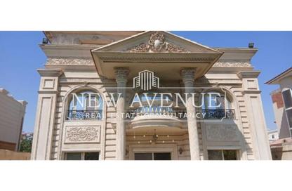 Villa - 4 Bedrooms - 4 Bathrooms for sale in Royal City - Sheikh Zayed Compounds - Sheikh Zayed City - Giza