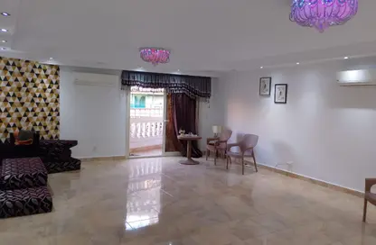 شقة - 3 غرف نوم - 3 حمامات للبيع في شارع الدقي - الدقي - الجيزة شقة - 3 غرف نوم - 3 حمامات للبيع في شارع الدقي - الدقي - الجيزة