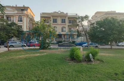 Villa - 4 Bedrooms for sale in Amr Ibn Al Aas St. - Area E - Ganoob El Acadimia - New Cairo City - Cairo