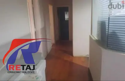 شقة - 2 غرف نوم - 1 حمام للايجار في شارع المشير احمد اسماعيل - شيراتون المطار - النزهة - القاهرة